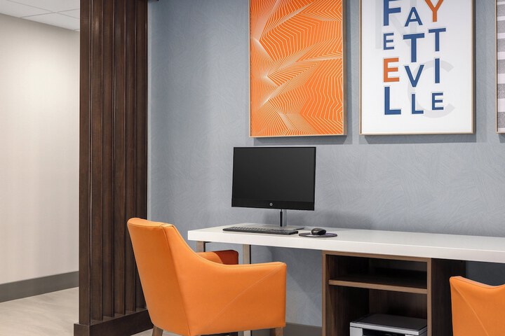 Holiday Inn Express Fayetteville – Fort Bragg by IHG