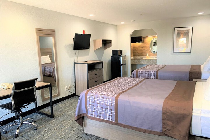 Sunrise Inn & Suites