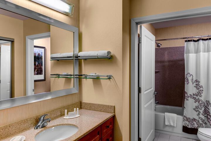 Room 18 of 30