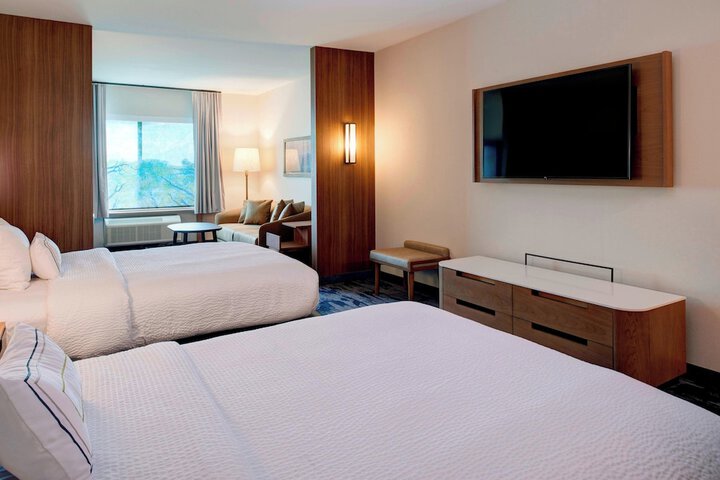Room 14 of 25