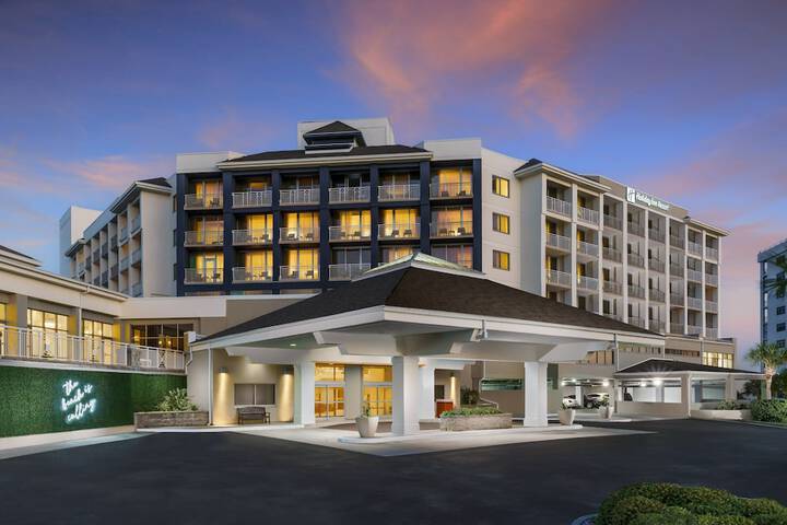 Hotel 7 of 73