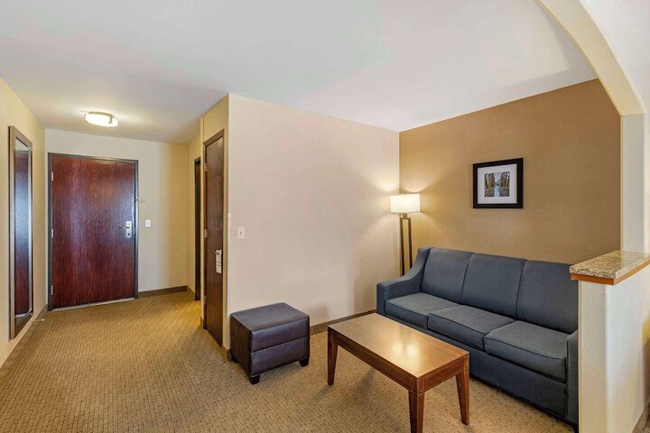 Room 30 of 49