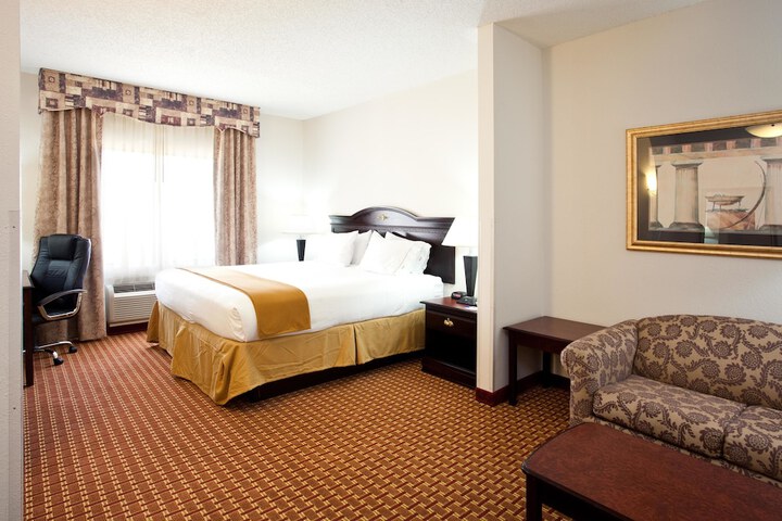 Holiday Inn Express Clanton by IHG
