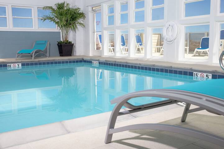 Holiday Inn Express Nags Head Oceanfront by IHG