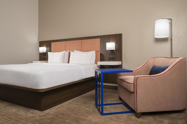 Hampton Inn & Suites Mansfield