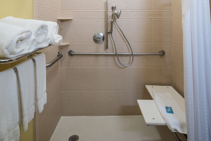 Room 10 of 24