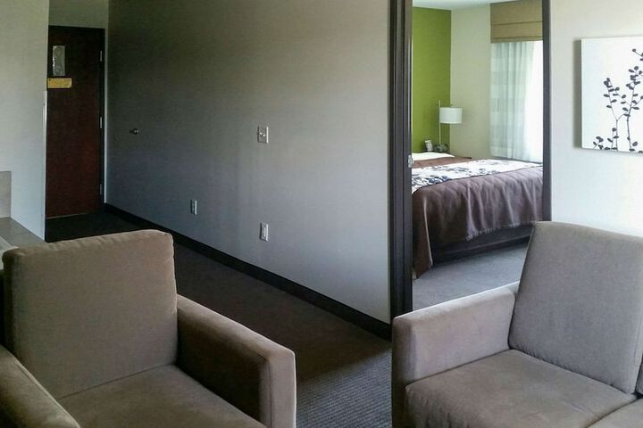 Sleep Inn & Suites Pleasant Hill - Des Moines