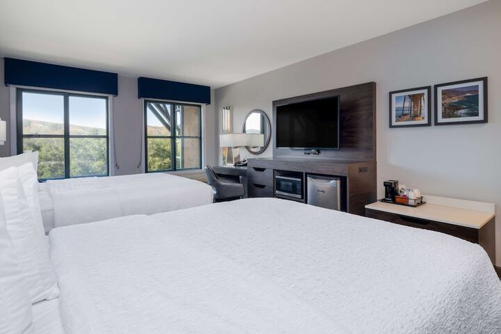 Room 28 of 41