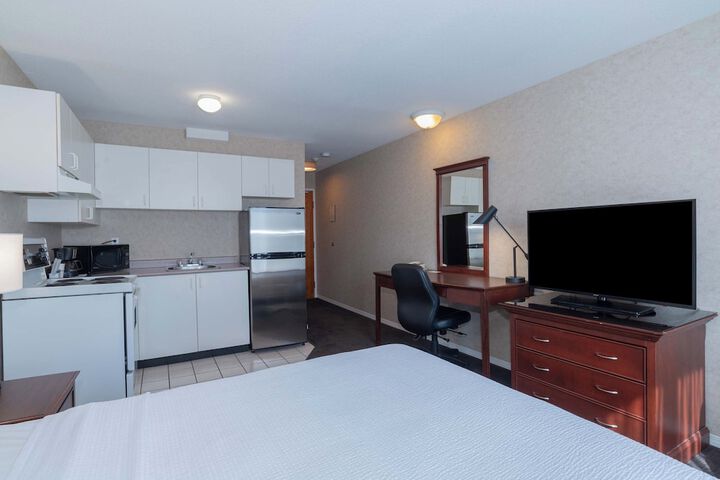 Room 26 of 34