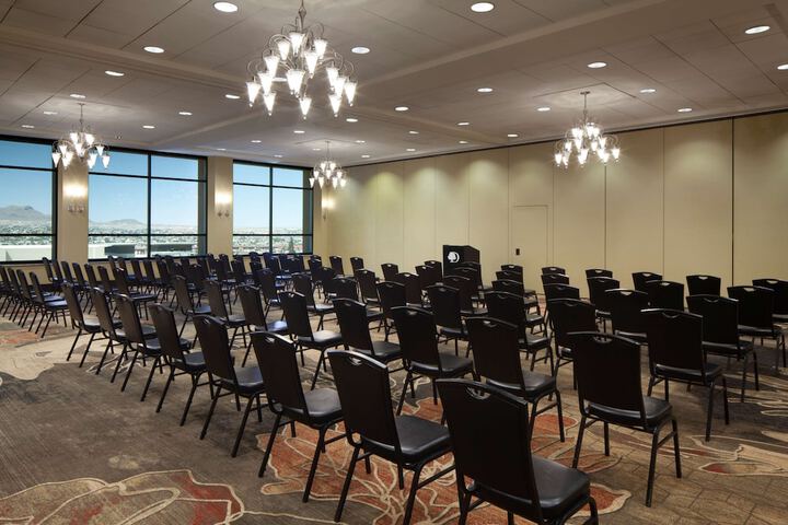 DoubleTree by Hilton El Paso Downtown