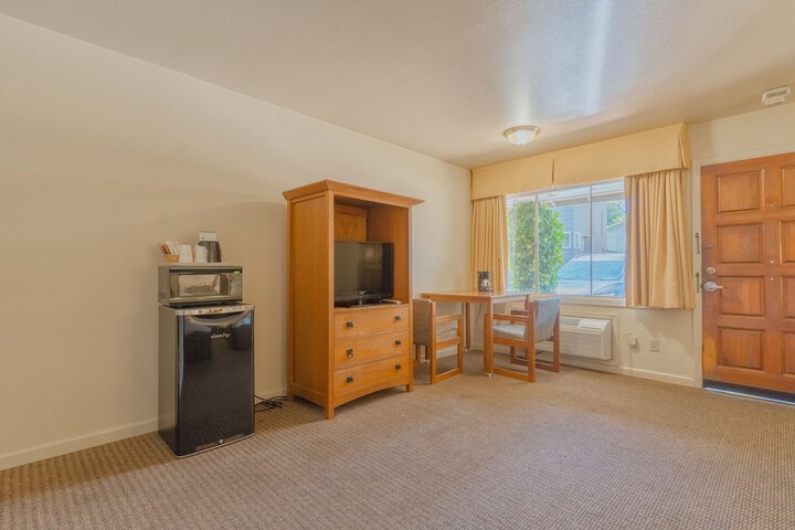 Room 28 of 47