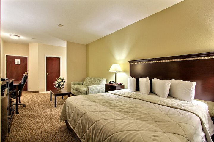 Magnolia Inn & Suites Savannah Airport