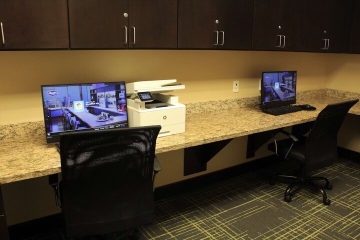 Business Center 49 of 50