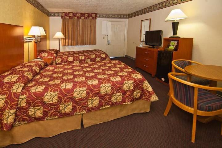 Winnie Inn Suites & RV Park
