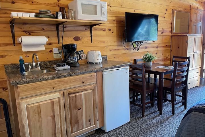 Mountain View Lodge & Cabins