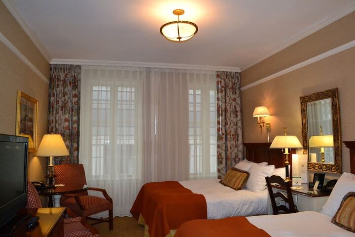 Room 28 of 56