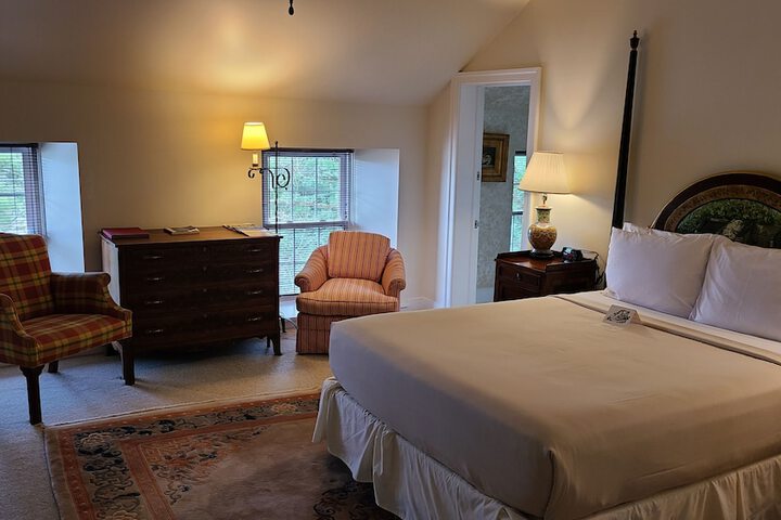 Room 20 of 93