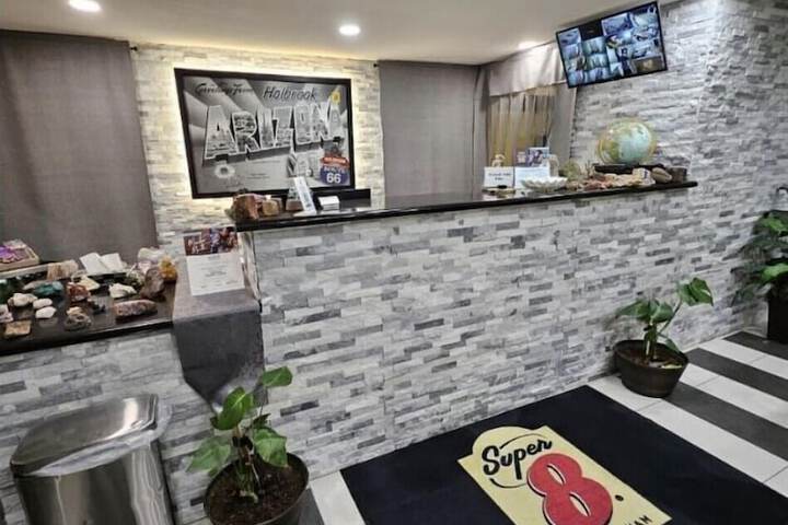 Super 8 by Wyndham Holbrook