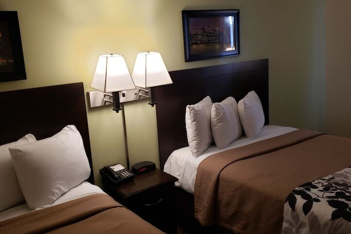 Room 19 of 46