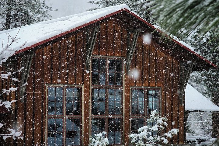 Sleeping Lady Mountain Resort & Spa