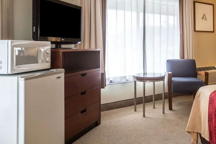Room 28 of 45