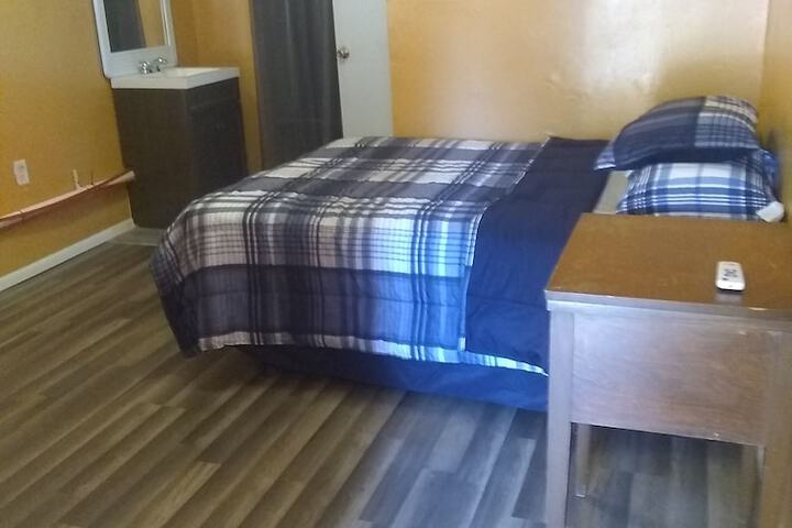 Room 14 of 22