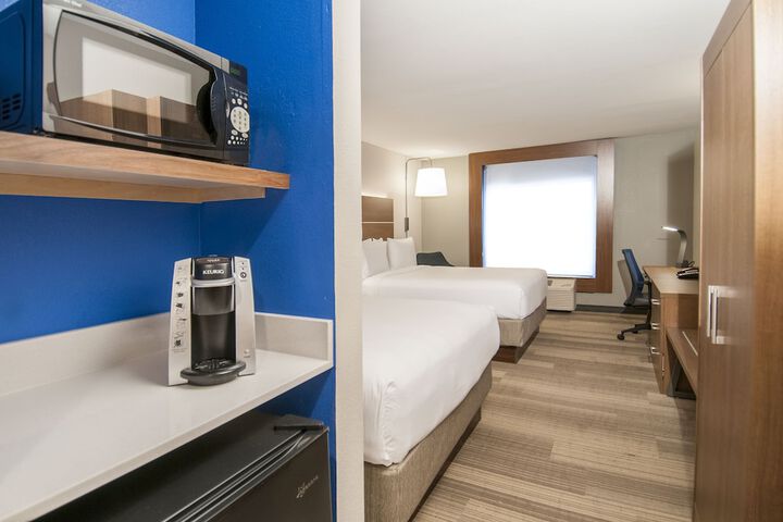 Room 16 of 47