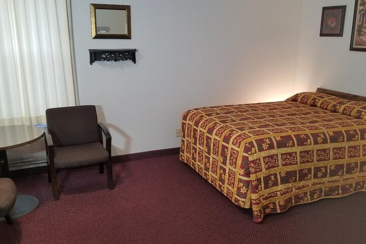 Room 16 of 37