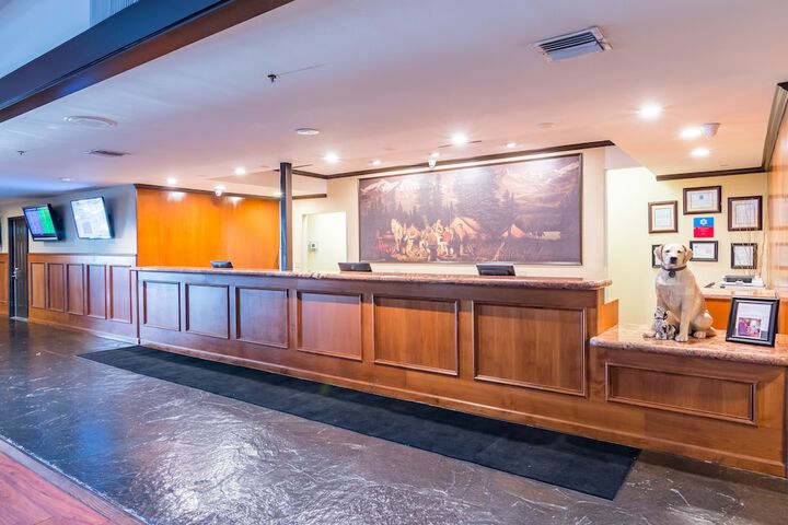 Hotel Interior 18 of 81