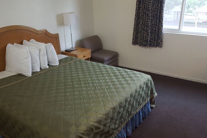 Room 35 of 37
