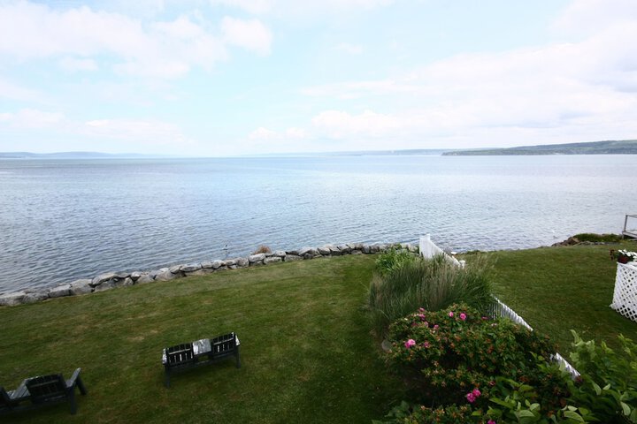 Come From Away B & B Inn
