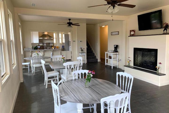 Annies Place Bed & Breakfast