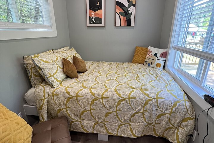 Room 22 of 65