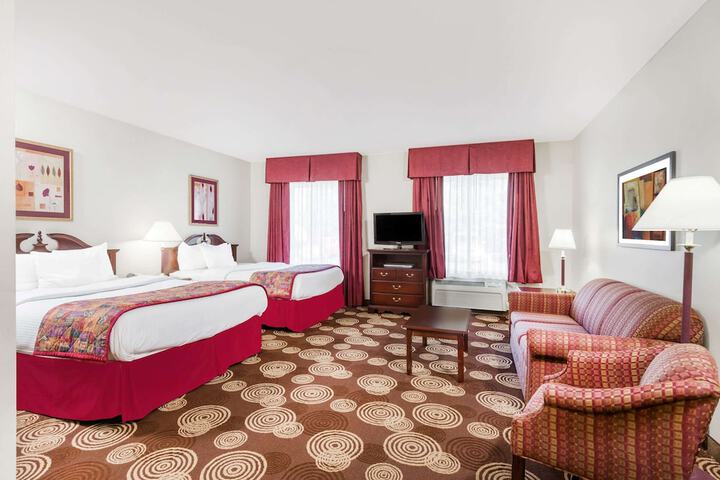 Room 9 of 17