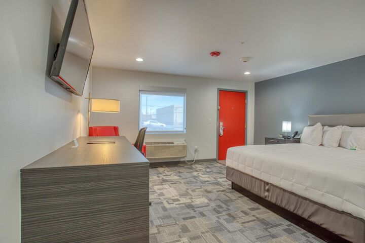 Room 18 of 38