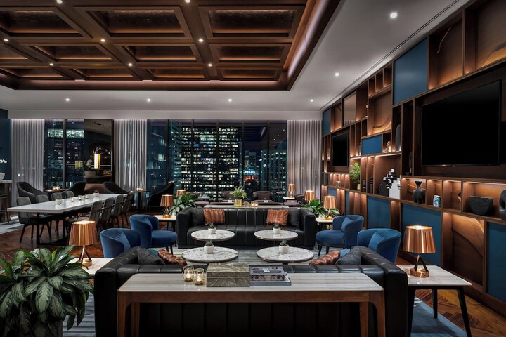Lounge 89 of 118