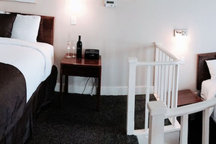 Room 16 of 23
