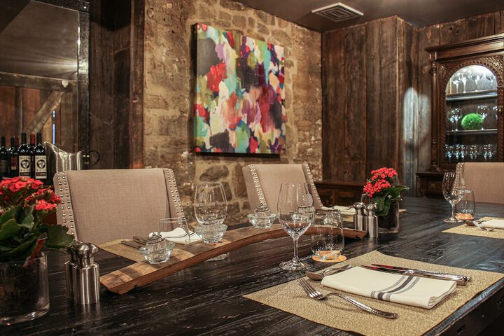 Dining 67 of 96
