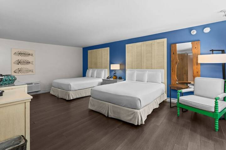 Paradise Point Resort & Spa