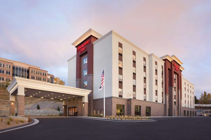 Hotel 2 of 29