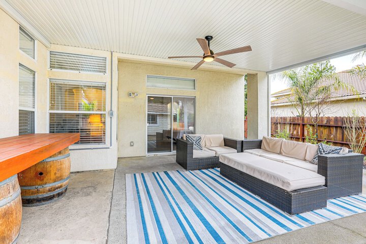 Family Home Near Folsom Lake in El Dorado Hills!