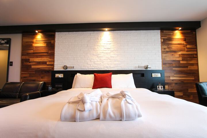 Room 34 of 51