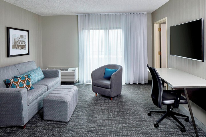 Room 13 of 49