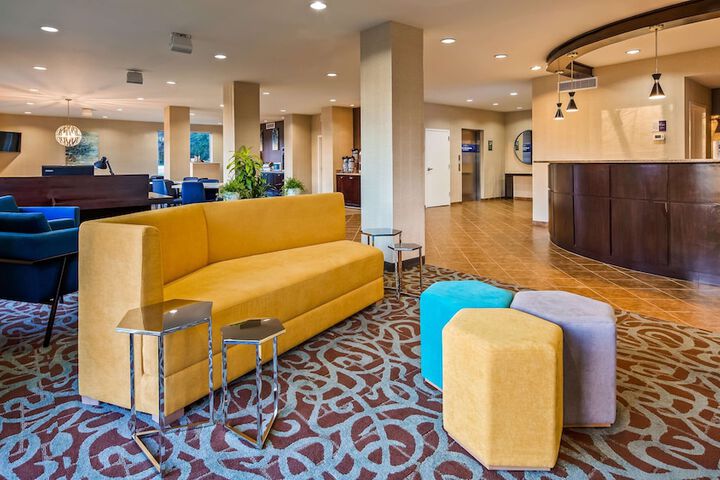 Best Western Dothan Inn & Suites