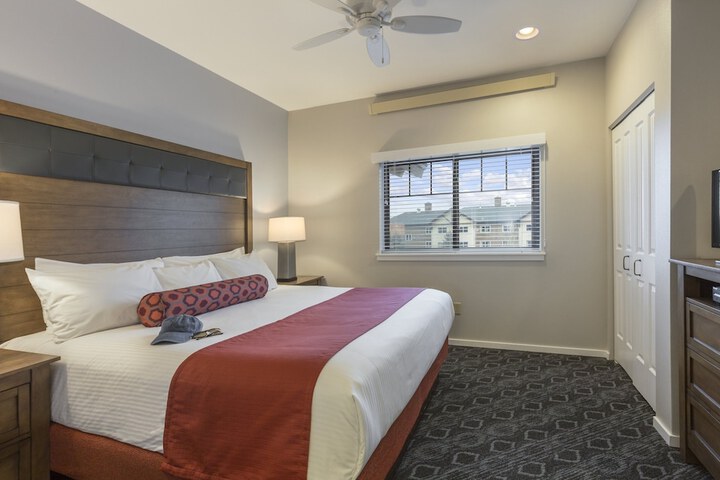 Room 43 of 50