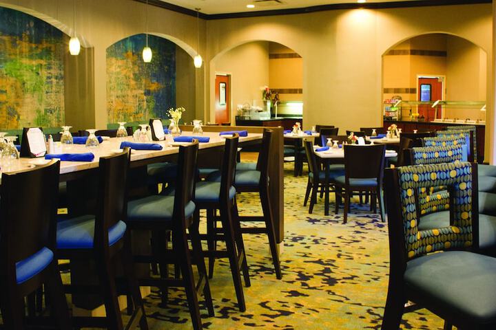 Dining 67 of 82