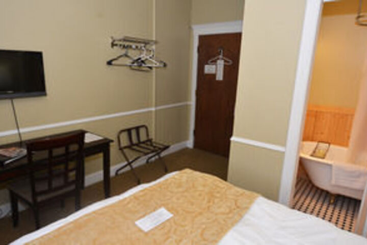Archer House River Inn