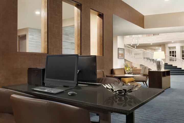 Delta Hotels by Marriott Helena Colonial