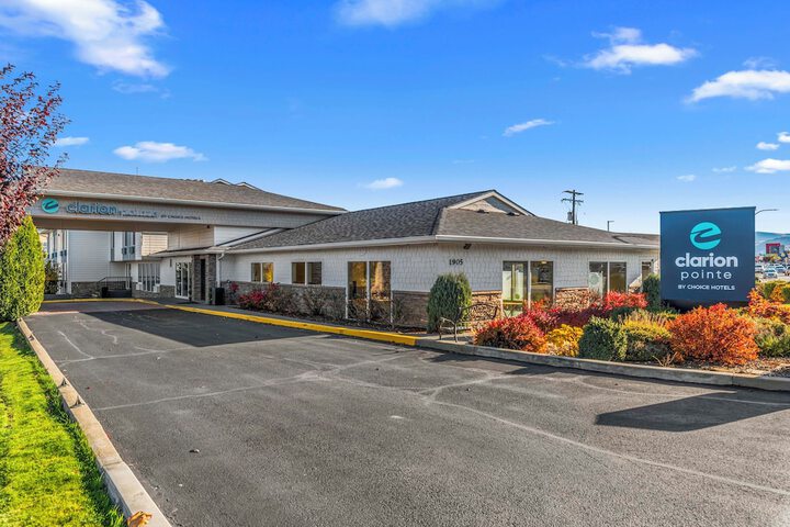 Clarion Pointe Wenatchee