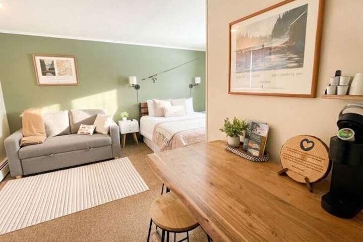 Brittany Motel